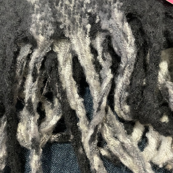 NWT- Two Isaac Mizrahi scarves - Picture 2 of 10